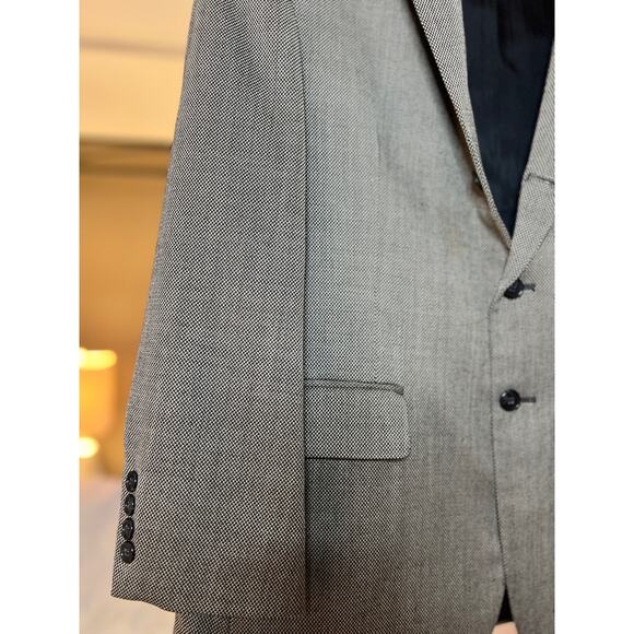 HAGGAR Men's Gray Classic Fit Two-Button Blazer Casual Sport Coat Jacket | 44 - Picture 6 of 13